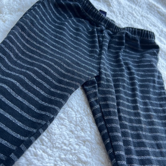 Calvin Klein Jeans 2T - Picture 2 of 4